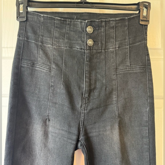 WE THE FREE Black Flare Jeans - Picture 3 of 9